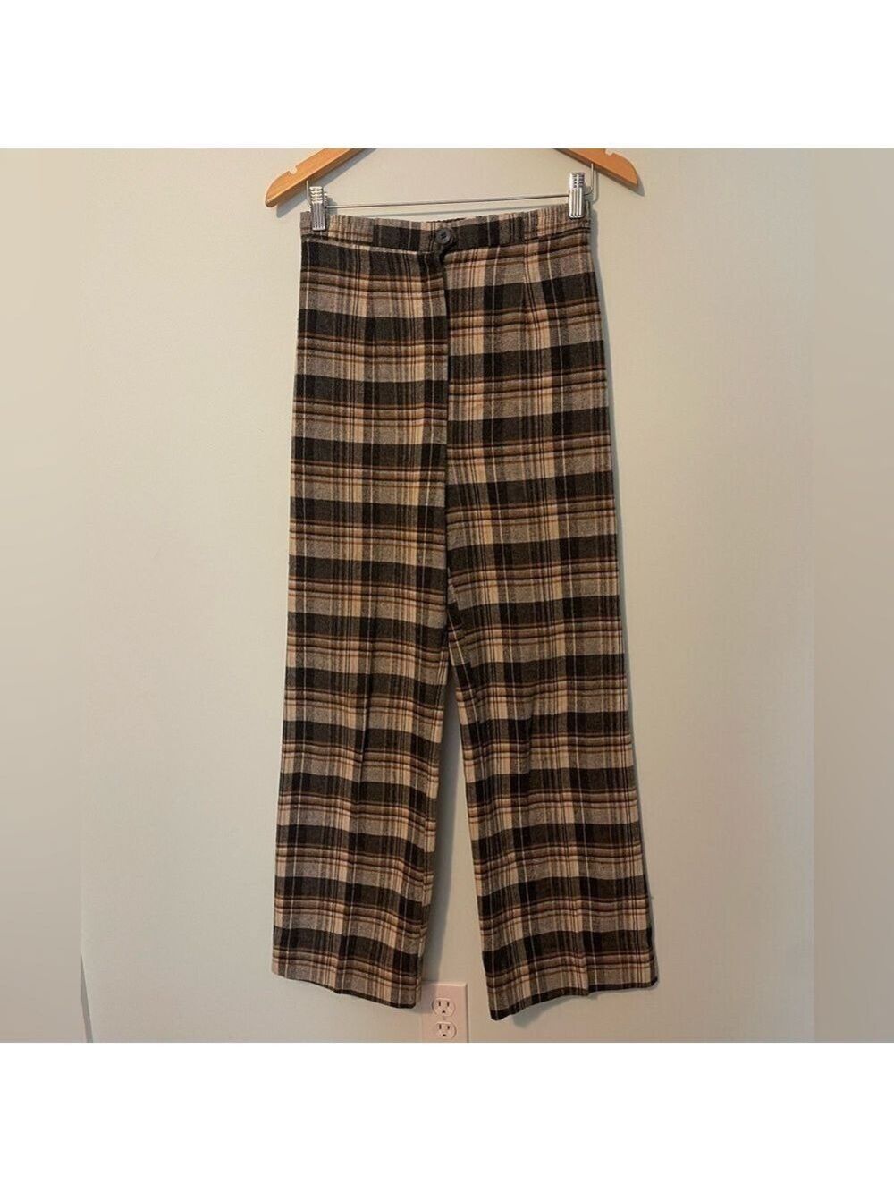 Village Square Plaid Dress Pants Size 8